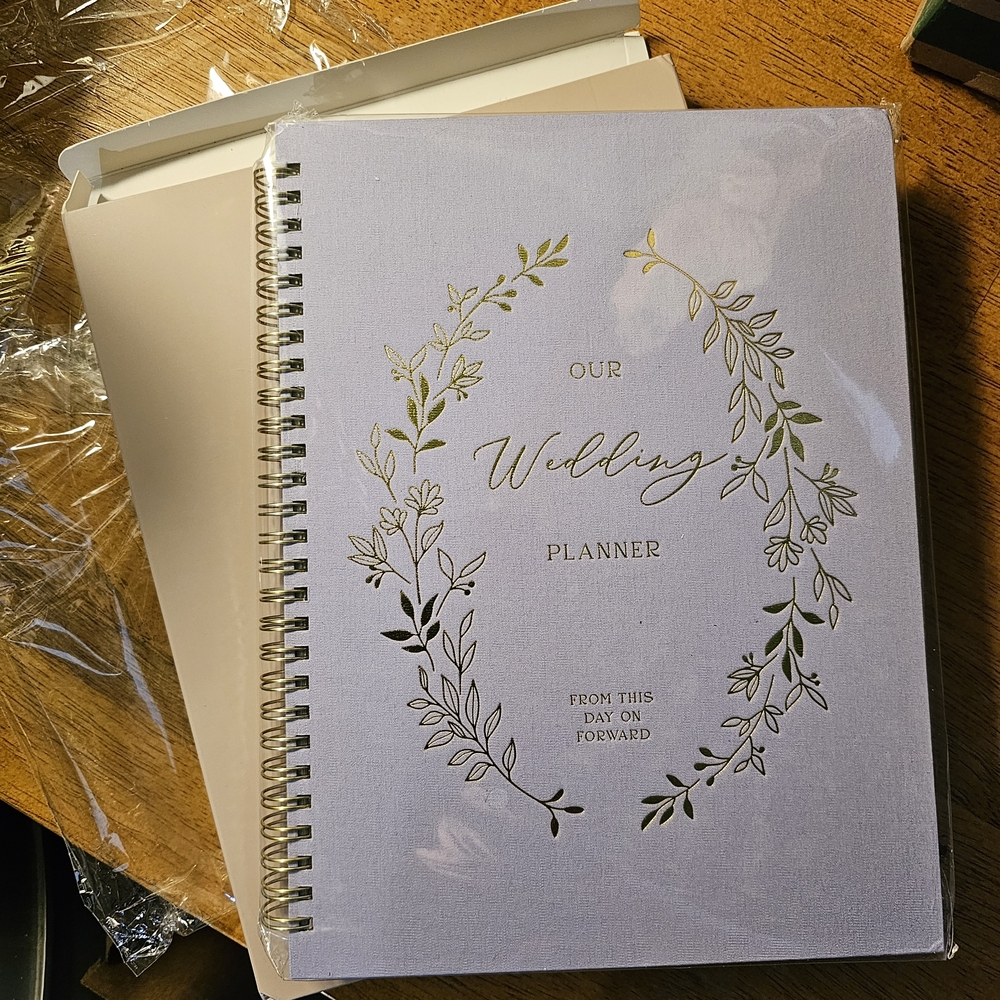 Our Wedding Planner - Lavender with Gold Foil